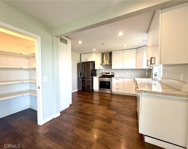 4214 Barrett Road - Photo Thumbnail 3