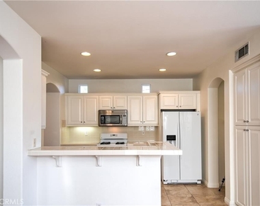 8 Silvermaple - Photo Thumbnail 10