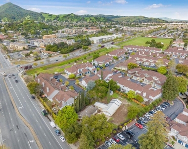 395 E Dunne Avenue - Photo Thumbnail 3