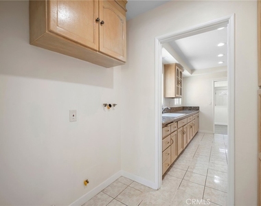 6607 Riverton - Photo Thumbnail 11