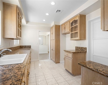 6607 Riverton - Photo Thumbnail 10