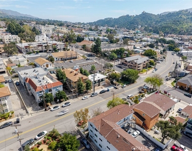 10232 Tujunga Canyon Boulevard - Photo Thumbnail 23