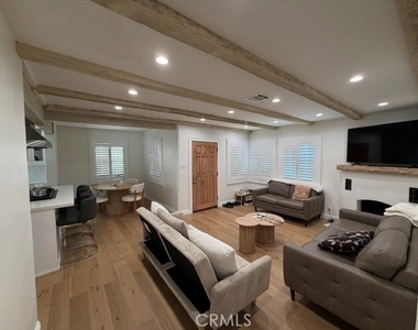 22025 Lopez - Photo Thumbnail 3