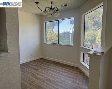 21083 Gary Dr - Photo Thumbnail 1