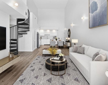 2783 Francis Avenue - Photo Thumbnail 1