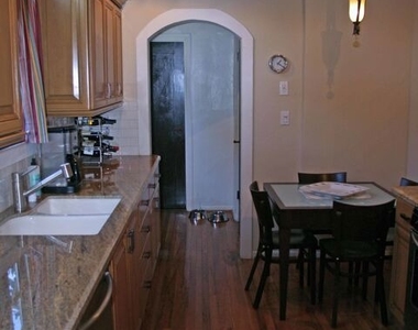 6445 W 5th Street - Photo Thumbnail 3