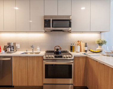11750 Wilshire Boulevard - Photo Thumbnail 8