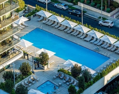 11750 Wilshire Boulevard - Photo Thumbnail 16