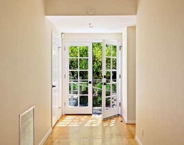 5237 San Feliciano Drive - Photo Thumbnail 13