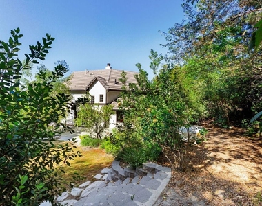 5237 San Feliciano Drive - Photo Thumbnail 34