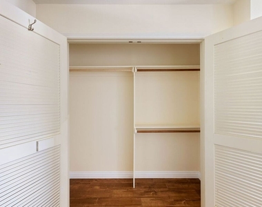 5237 San Feliciano Drive - Photo Thumbnail 24