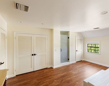 5237 San Feliciano Drive - Photo Thumbnail 23