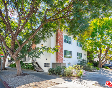 560 N Kings Road - Photo Thumbnail 9