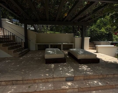 9101 Hazen Drive - Photo Thumbnail 5