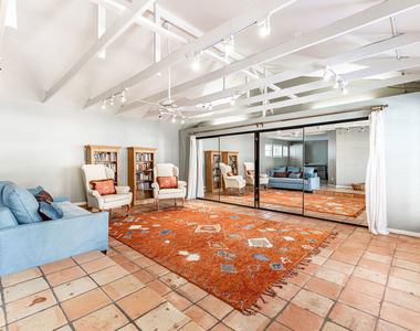 216 S Carmelina Avenue - Photo Thumbnail 7
