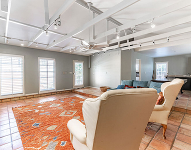 216 S Carmelina Avenue - Photo Thumbnail 8