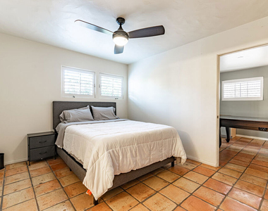 216 S Carmelina Avenue - Photo Thumbnail 8
