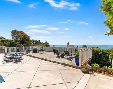 31518 Broad Beach Road - Photo Thumbnail 24