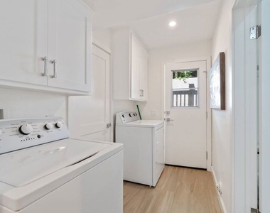 31518 Broad Beach Road - Photo Thumbnail 22