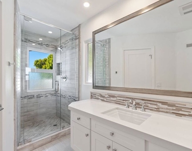 31518 Broad Beach Road - Photo Thumbnail 16