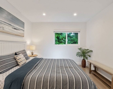 31518 Broad Beach Road - Photo Thumbnail 18