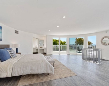 31518 Broad Beach Road - Photo Thumbnail 14