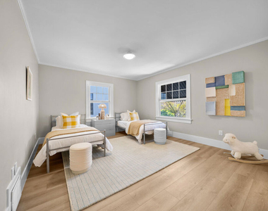320 Westminster Avenue - Photo Thumbnail 13