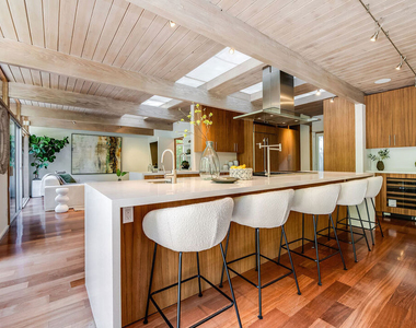 681 Brooktree Road - Photo Thumbnail 12