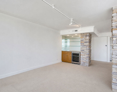 201 Ocean Avenue - Photo Thumbnail 15