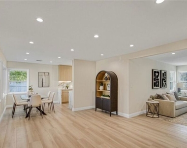 19120 Bessemer Street - Photo Thumbnail 8