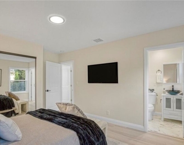 19120 Bessemer Street - Photo Thumbnail 19