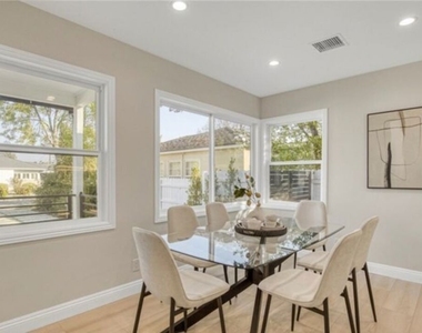 19120 Bessemer Street - Photo Thumbnail 10