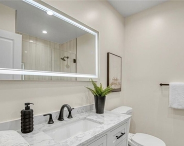 19120 Bessemer Street - Photo Thumbnail 22