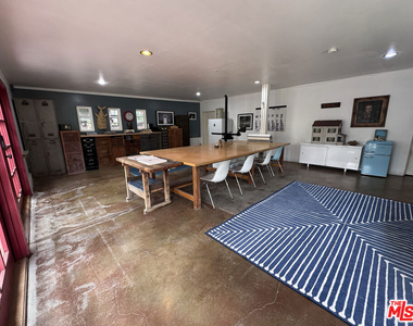 814 E Edgeware Road - Photo Thumbnail 21