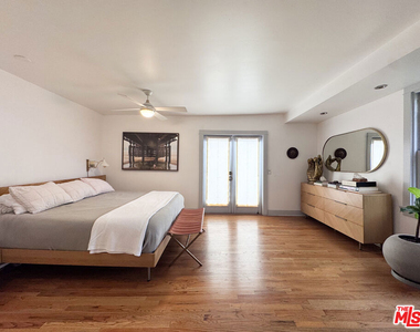 814 E Edgeware Road - Photo Thumbnail 20