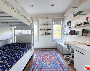 814 E Edgeware Road - Photo Thumbnail 16