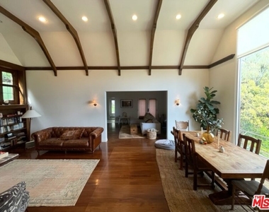 2239 Vista Del Mar Place - Photo Thumbnail 19