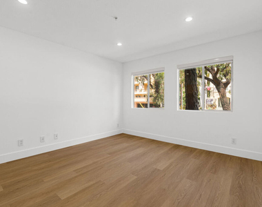 16100 W Sunset Boulevard - Photo Thumbnail 13