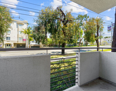 16100 W Sunset Boulevard - Photo Thumbnail 10