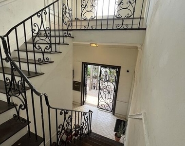 127 N Catalina Street - Photo Thumbnail 3