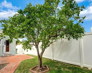 6200 Jamieson Avenue - Photo Thumbnail 29