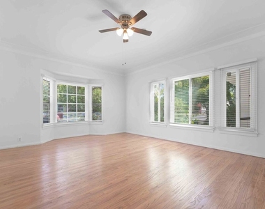 2452 W 18th - Photo Thumbnail 5