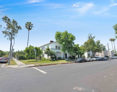 2452 W 18th - Photo Thumbnail 26