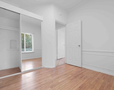 2452 W 18th - Photo Thumbnail 16