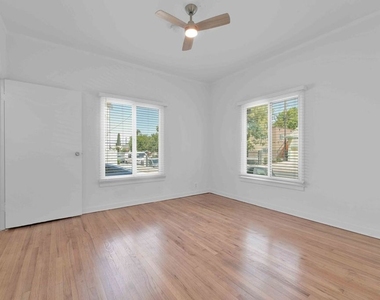2452 W 18th - Photo Thumbnail 13
