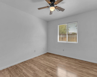 66300 6th Street - Photo Thumbnail 24