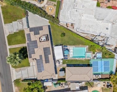 73758 De Anza Way - Photo Thumbnail 1