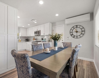 73758 De Anza Way - Photo Thumbnail 14