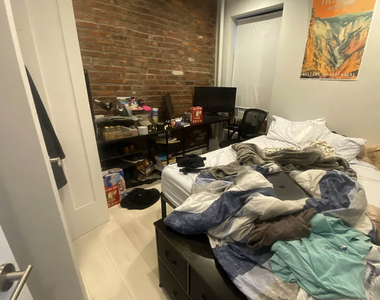 STANTON STREET - Photo Thumbnail 4