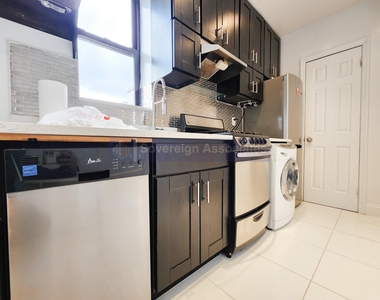 109 West 105th Street - Photo Thumbnail 3